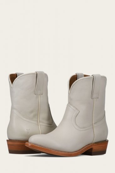 Frye Billy Short - Ivory - Click Image to Close